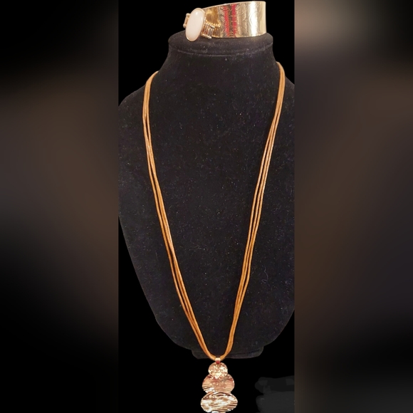 Jewelry - Picture 2 of 5